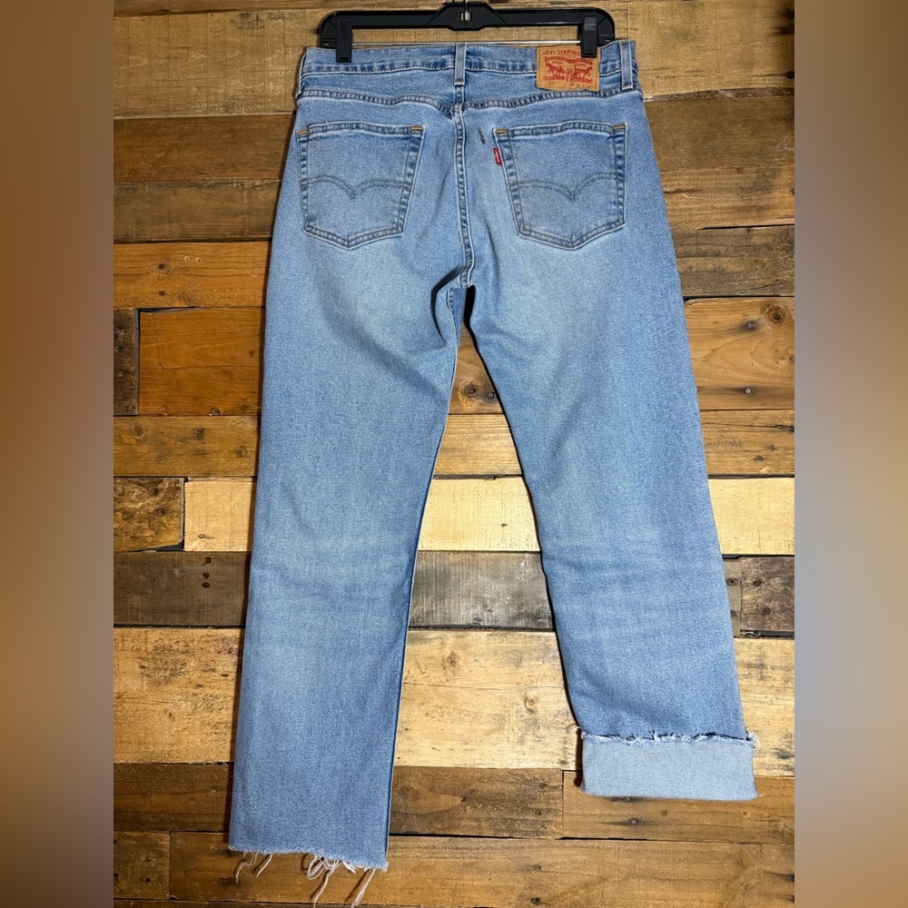 Levi’s 511 jeans size 32. Have‎ been cropped.